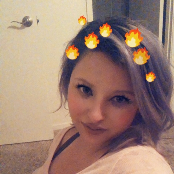 Meet your Posher, Melanie - Picture 1 of 1